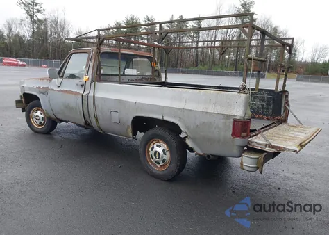 1983 Chevrolet C20 из США, поврежденный, VIN 2GCGC24M7D1101917